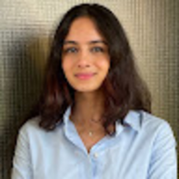 Meet your Posher, Gina - Picture 1 of 1